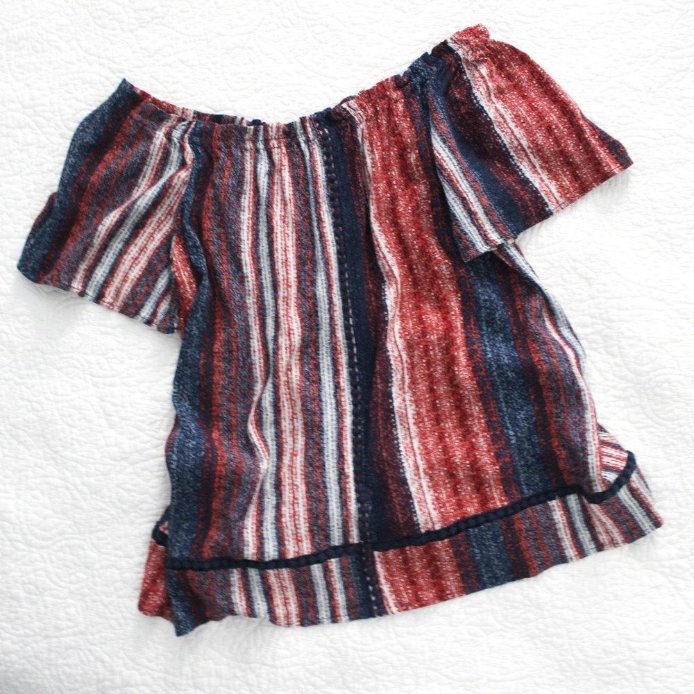Xhilaration off-shoulder Blouse